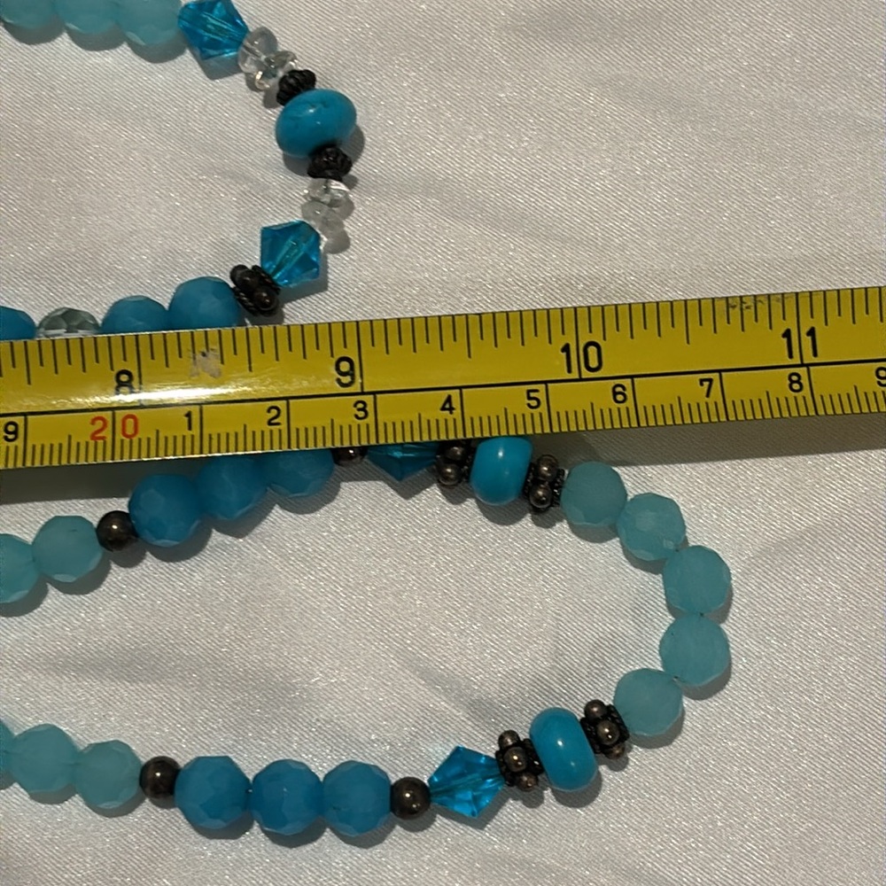 Pair of bright blue gemstone necklaces - in different lengths. - Picture 5 of 5